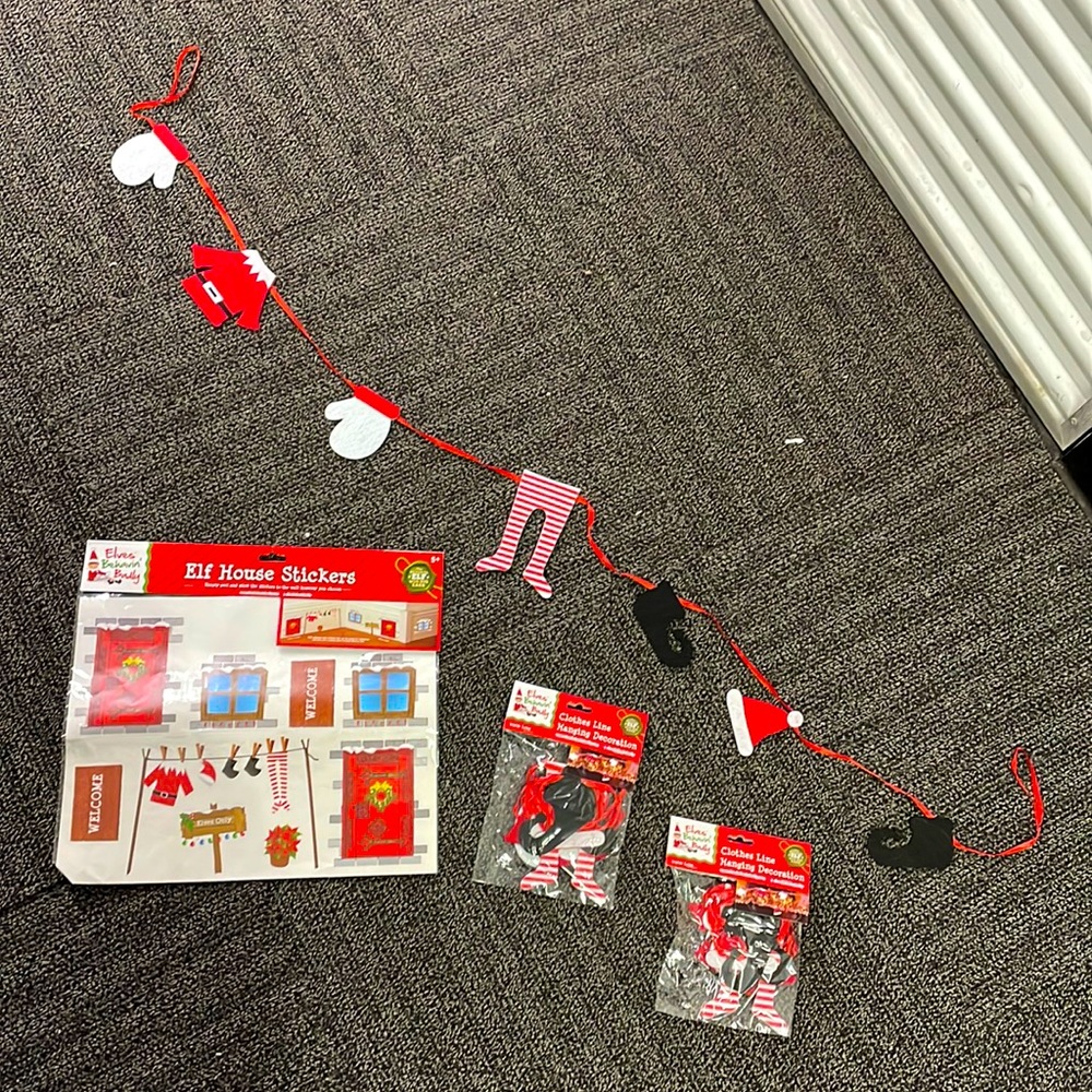 NWT Elves Behavin’ Badly Christmas Decoration’s